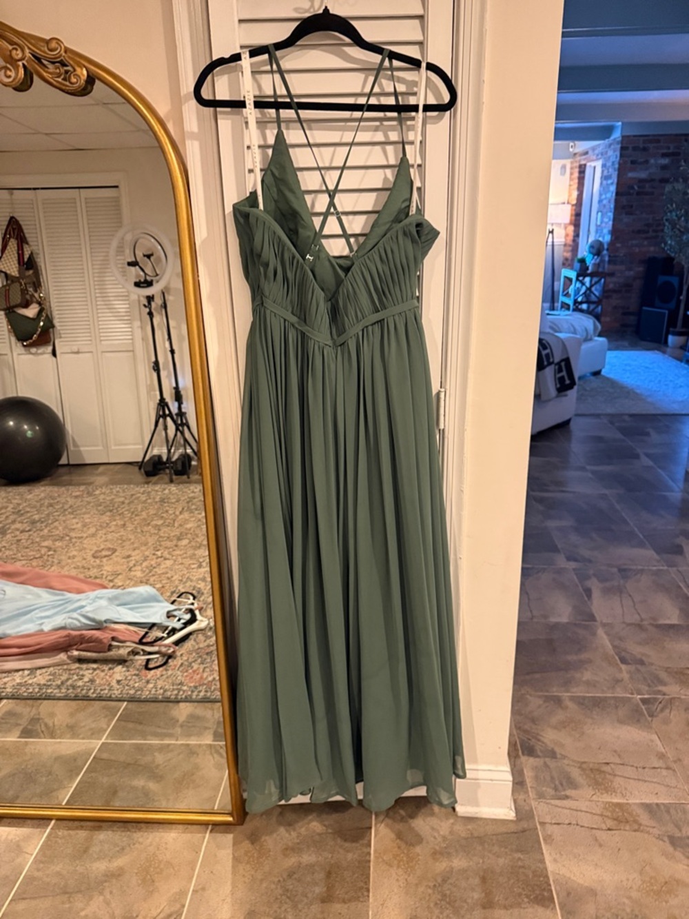 Elegant Sage Green Sleeveless Maxi Dress with Crisscross Back - Picture 2 of 2